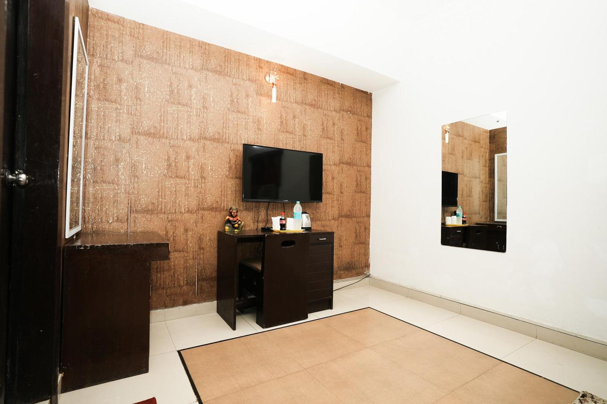Hotel Om Paradise Near Igi Delhi Airport New Delhi Luaran gambar